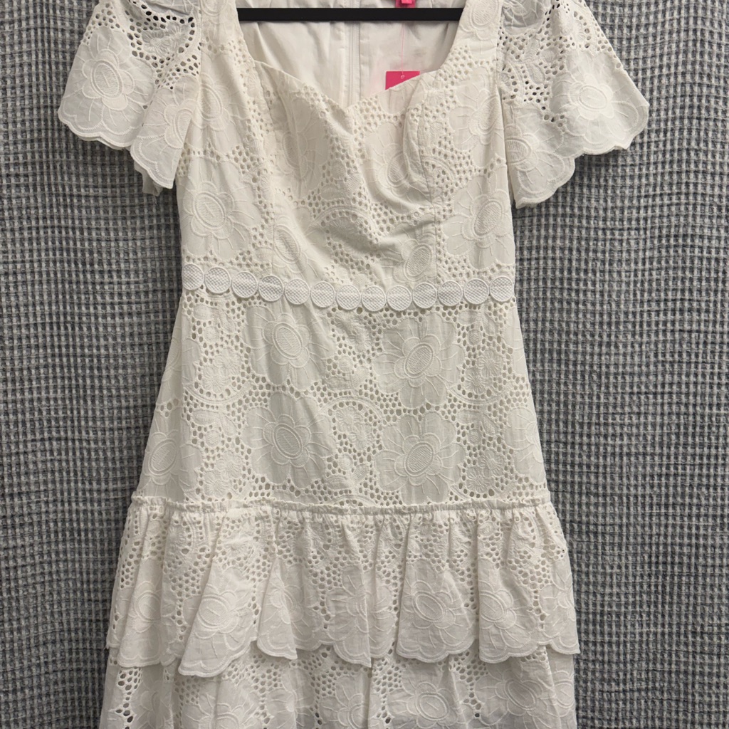 Elegant White Lace Dress